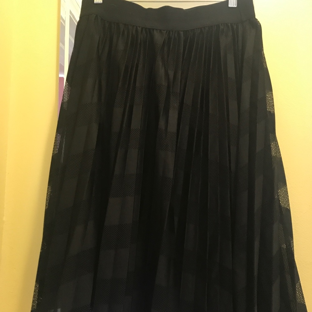 Metro wear Skirts/ Accordion A Line